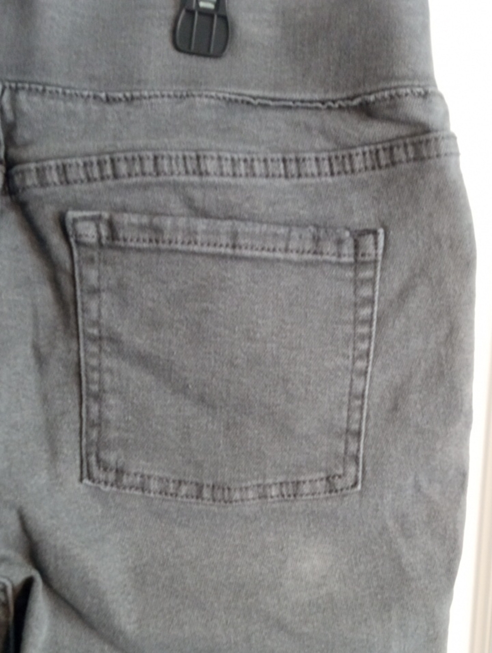 LOGO CROPPED BLACK DENIM - Picture 5 of 10